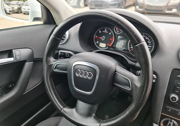 Audi A3 cena 26900 przebieg: 269000, rok produkcji 2010 z Płock małe 466